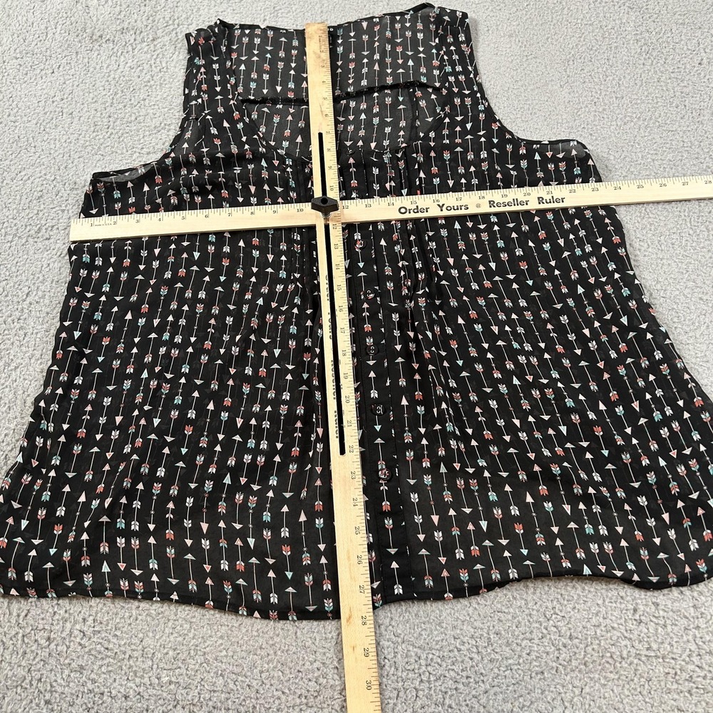 Torrid Shirt Womens 2 Black Arrow Print Sleeveless Sheer Split Back Top - Picture 5 of 15